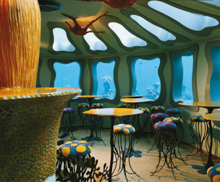 Illustration for article titled 10 Of The Strangest Theme Bars And Restaurants On Earth